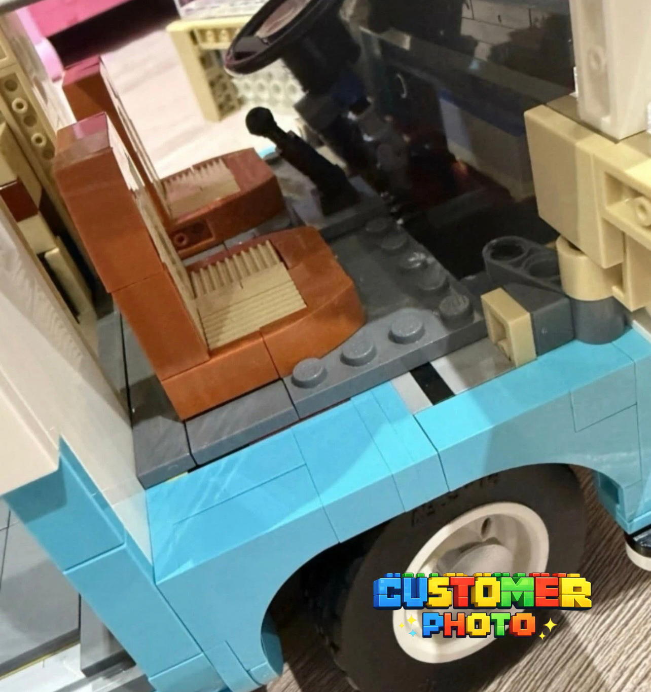 Volkswagen T2 Camper Van Building Block Set – 2207 Pieces