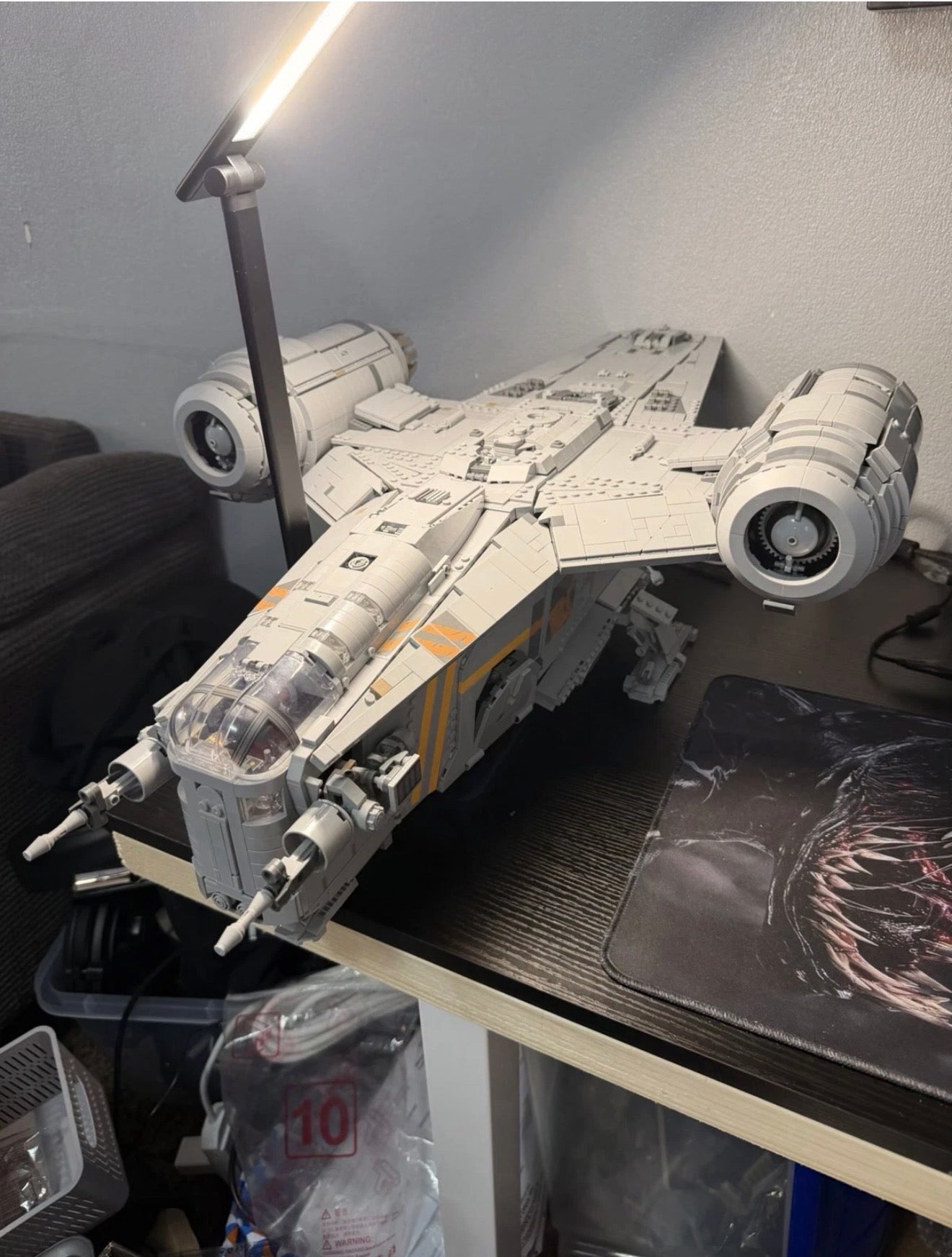 Star Wars Razor Crest Building Block Set – 6187 Pieces
